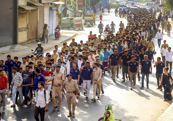 গুজরাটে ১ হাজারের বেশি বাংলাদেশি গ্রেফতার