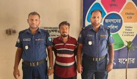শার্শায় পুত্রবধূকে ধর্ষণের অভিযোগে শ্বশুর গ্রেফতার