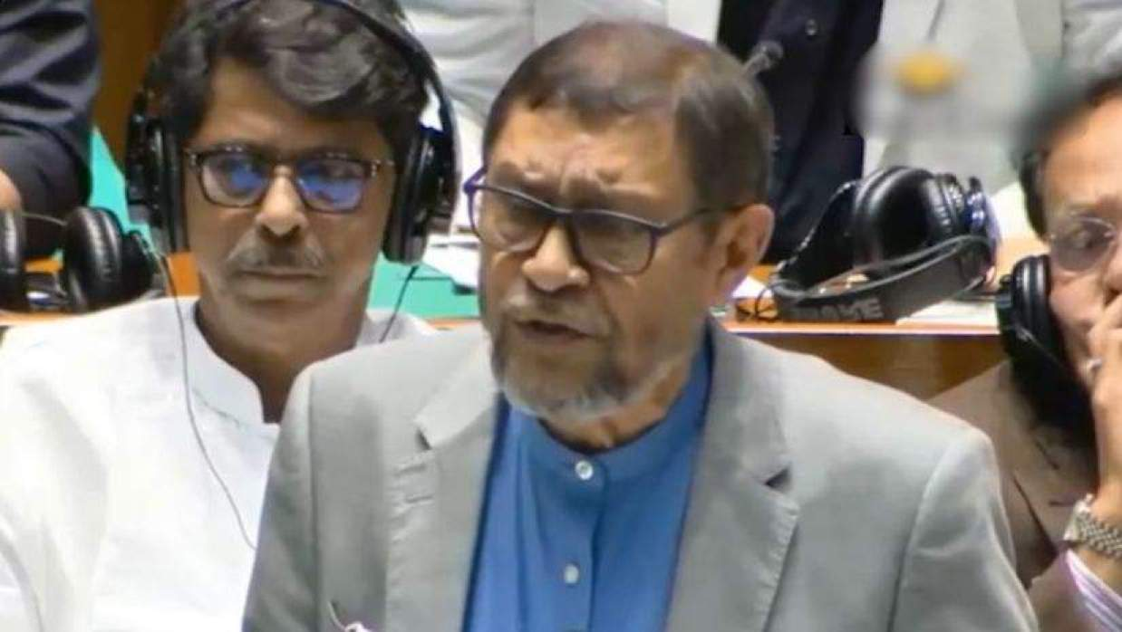 ডেঙ্গু প্রতিরোধে লুঙ্গি লম্বা করে পরতে দেশব্যাপী সচেতনতা বাড়ানো হচ্ছে: স্বাস্থ্যমন্ত্রী