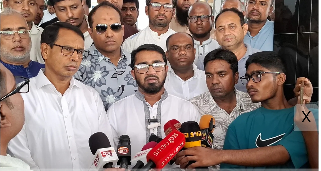 আওয়ামী লীগের রাজনীতি দাফন হয়েছে দিল্লিতে: রাশেদ খান