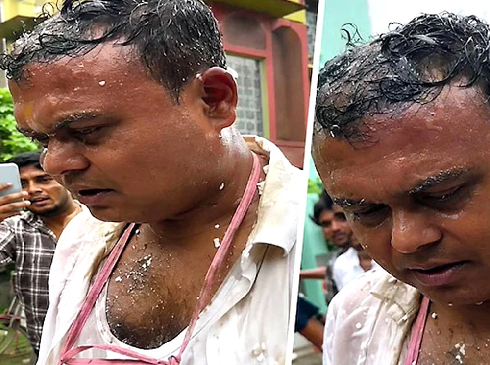 শিক্ষককে জুতার মালা পরিয়ে পেটাল শিক্ষার্থীরা