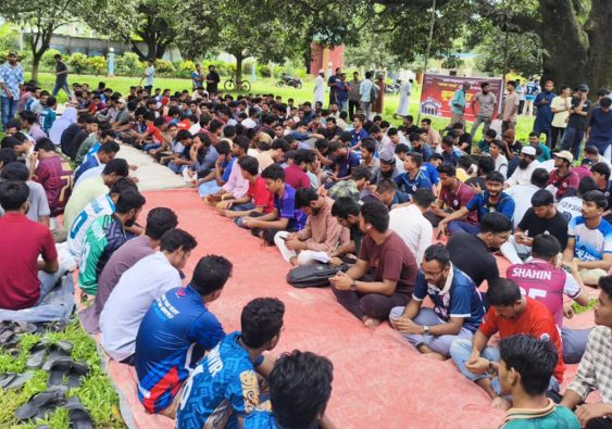 রাবিতে গরু কোরবানি করে সালাউদ্দিন আম্মারের ‘জুলাইয়ের জিয়াফত’ আয়োজন