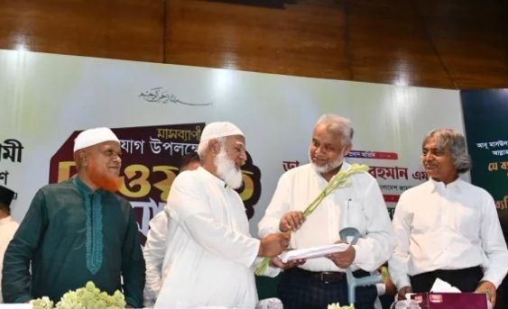 জামায়াতে যোগ দিলেন বিএনপি নেতা, সাবেক বিচারপতি, সাবেক সেনা কর্মকর্তাসহ ৬৫০ জন