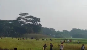 মসজিদের সভাপতি পদ নিয়ে দ্বন্দ্ব, দুই ঘণ্টার তাণ্ডবে ৫ ঘরে আগুন