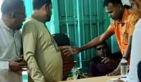 চাঁদা না পেয়ে ইউপি সদস্যকে মারধর বিএনপি নেতার, ভিডিও ভাইরাল