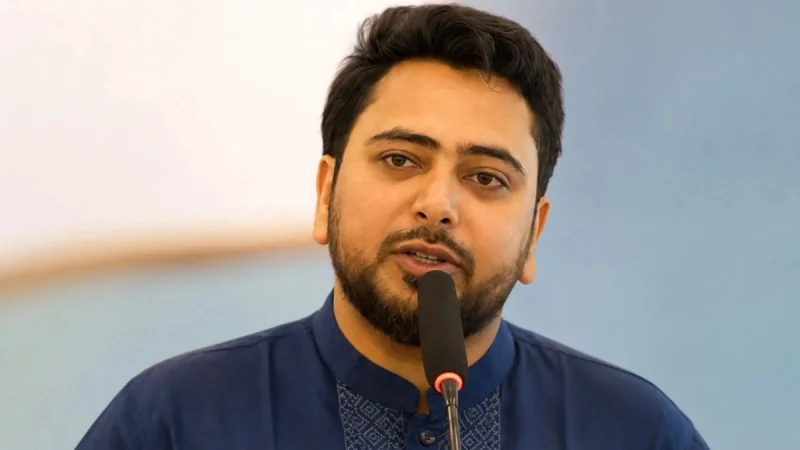 বিমান বাহিনী সাবেক কর্মকর্তার মৃত্যুর নিরপেক্ষ তদন্তের দাবি নাহিদ ইসলামের