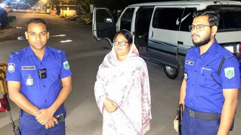 সীমান্ত দিয়ে ভারতে যাওয়ার সময় যুবলীগ নেত্রী আটক