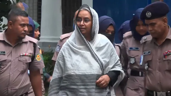 মেডিকেল পরীক্ষার জন্য ঢামেকে দীপু মনি