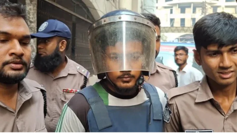 প্রধানমন্ত্রীর বাসে স্নাইপার নিয়ে মন্তব্যকারী যুবকের ৭ দিনের রিমান্ড