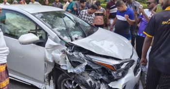 রাবি শিক্ষার্থীর গাড়ির ধাক্কায় রিকশাচালক নিহত, আহত ২