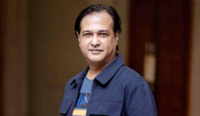সংগীতশিল্পী আসিফ আকবরের গাড়ি লক্ষ্য করে গুলি