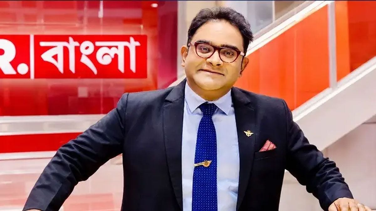 বাংলাদেশের পূজায় চমকে গেলেন ময়ূখ, চাইলেন চট্টগ্রামের জন্য পুরস্কার